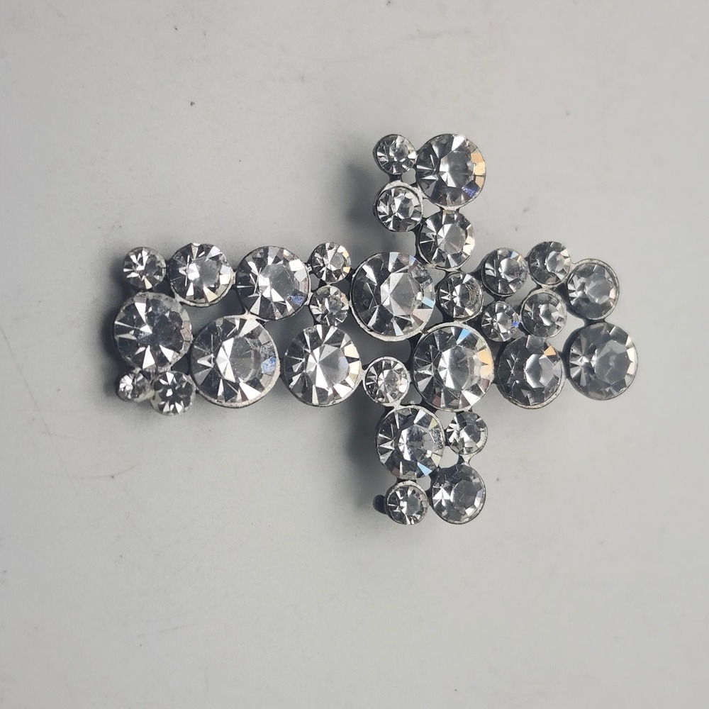 Vintage Silver Tone Clear Glass Rhinestone Cluster Cross Pendant Christian Charm